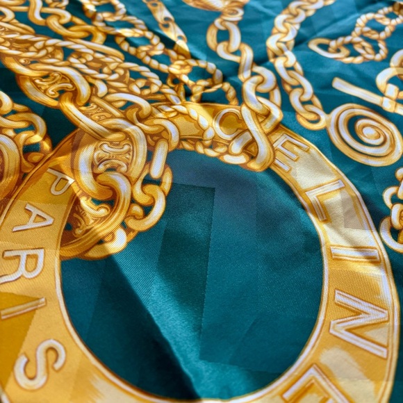 CÉLINE PARIS Hand-Rolled Silk Scarf in Emerald Green and Gold - Picture 7 of 13